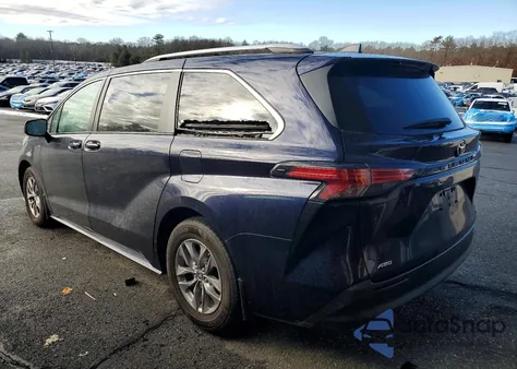 2022 Toyota Sienna Le 8-Passenger из США, поврежденный, VIN 5TDKSKFC7NS069482